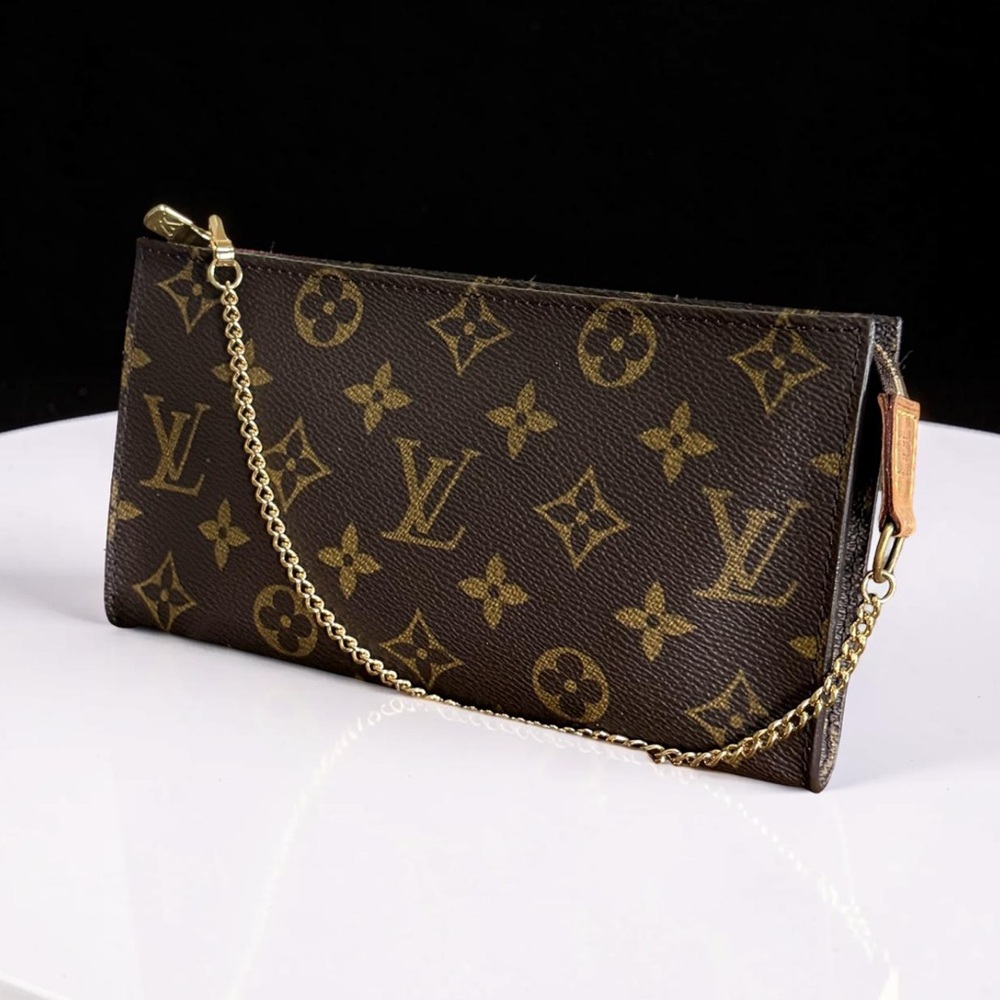 Authentic Louis Vuitton LV Brown Monogram Pouch with Gold Chain! Comes with COA! - Picture 3 of 15